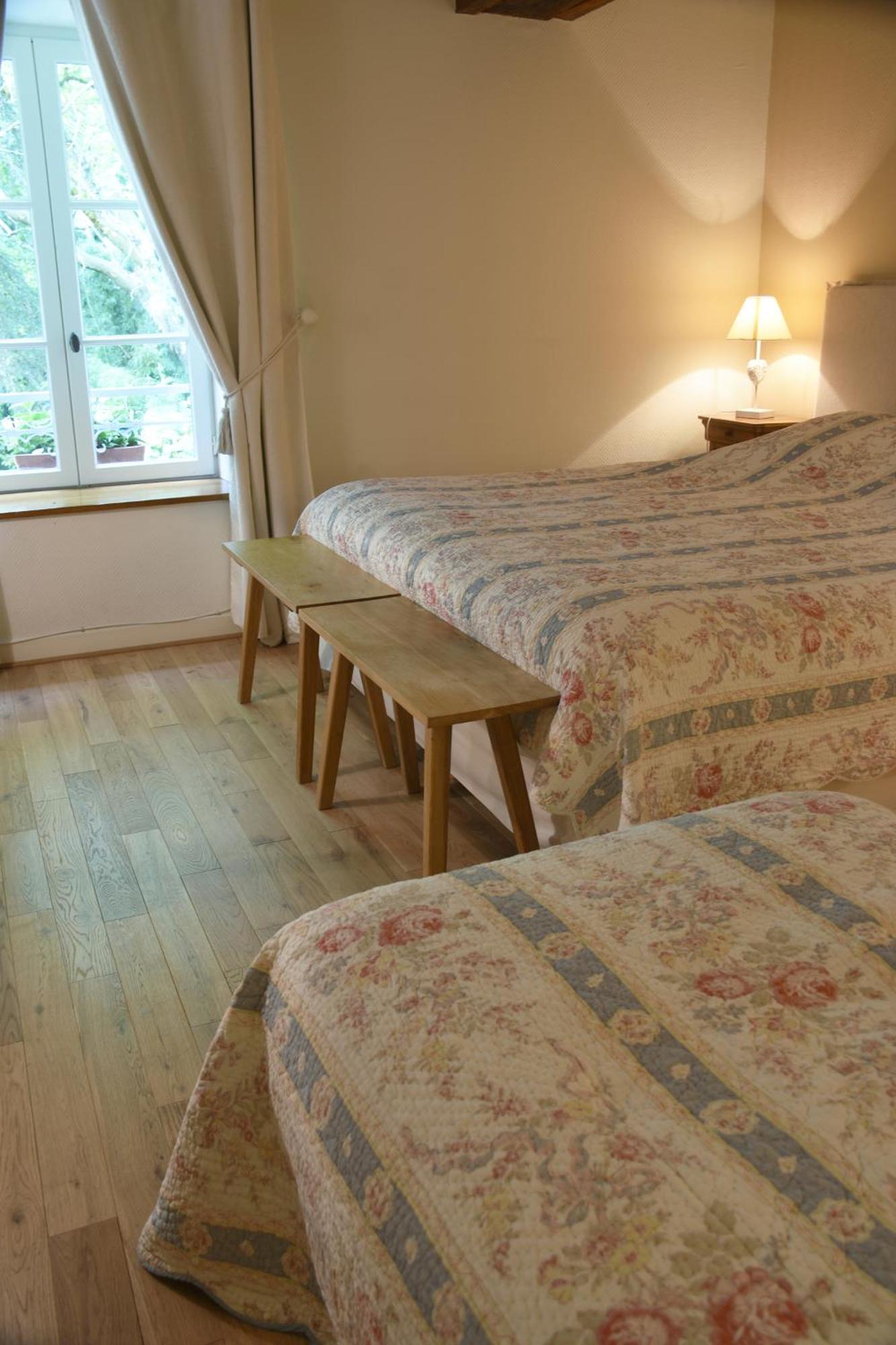 Bed and Breakfast Domaine de l'Ermitage Berry-Bouy Exterior foto
