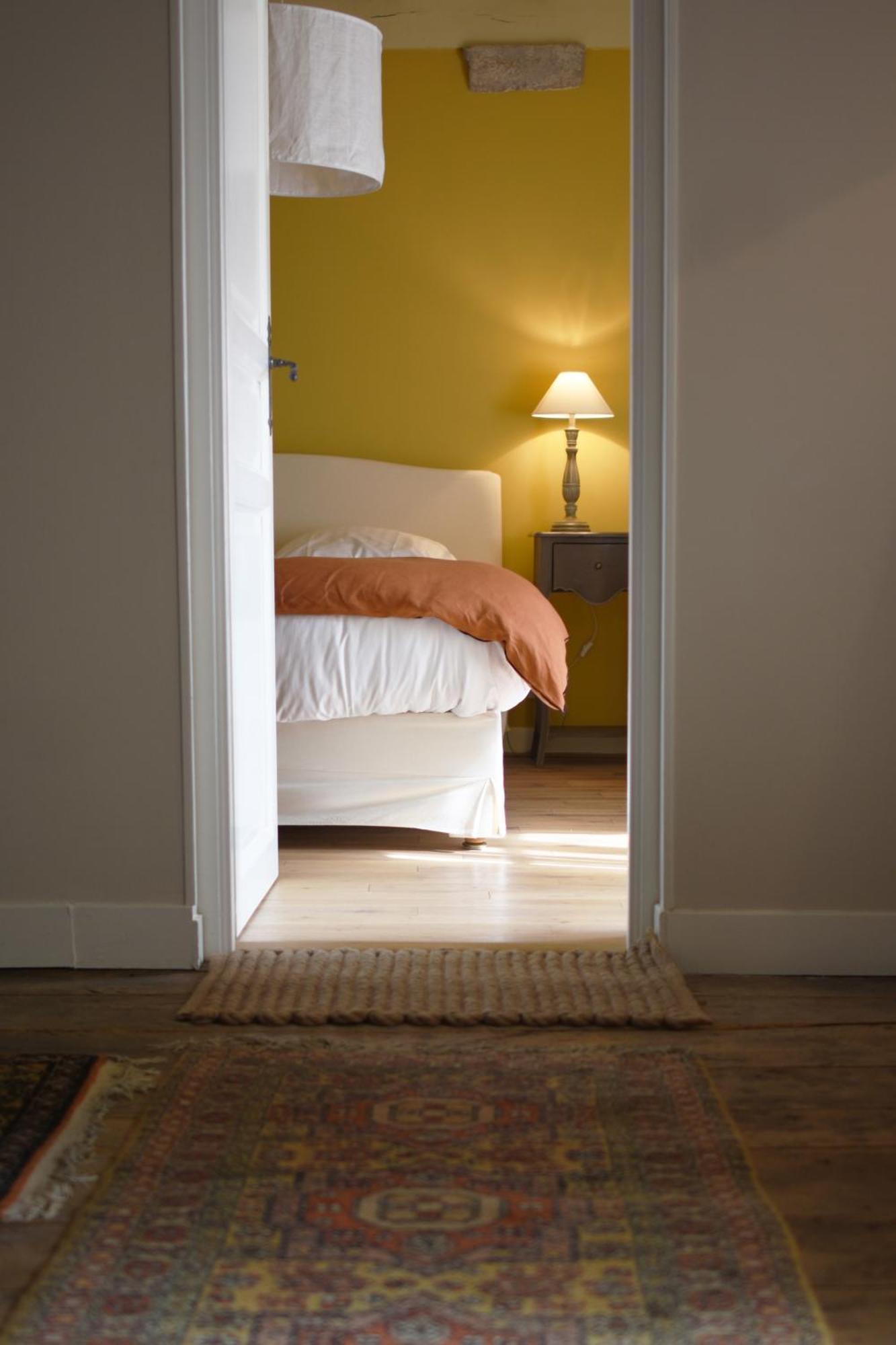 Bed and Breakfast Domaine de l'Ermitage Berry-Bouy Exterior foto