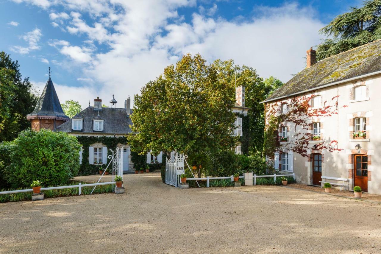 Bed and Breakfast Domaine de l'Ermitage Berry-Bouy Exterior foto