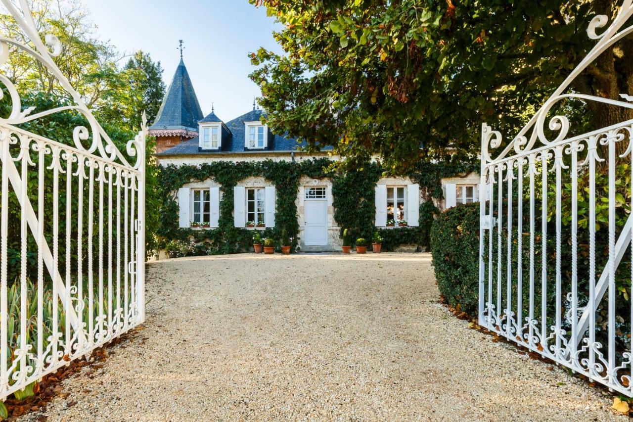 Bed and Breakfast Domaine de l'Ermitage Berry-Bouy Exterior foto